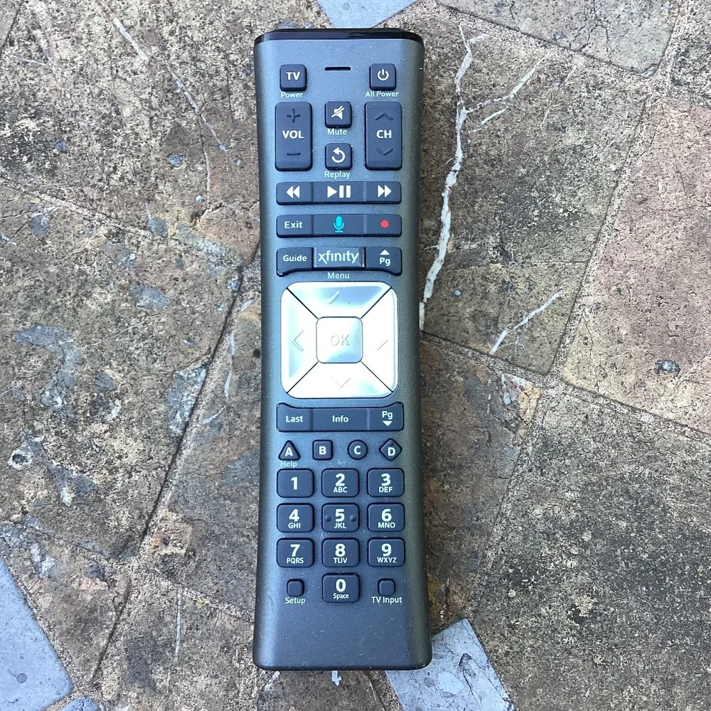 Xfinity‎ XR 11 voice activated remote controller